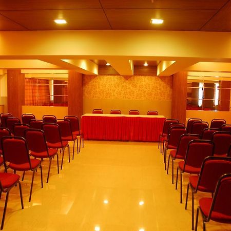 Hotel Mourya Residency Thane Zewnętrze zdjęcie