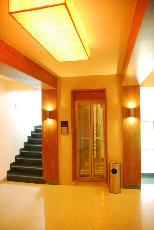 Hotel Mourya Residency Thane Zewnętrze zdjęcie