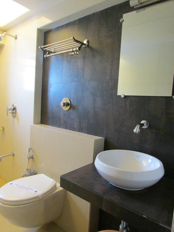 Hotel Mourya Residency Thane Zewnętrze zdjęcie