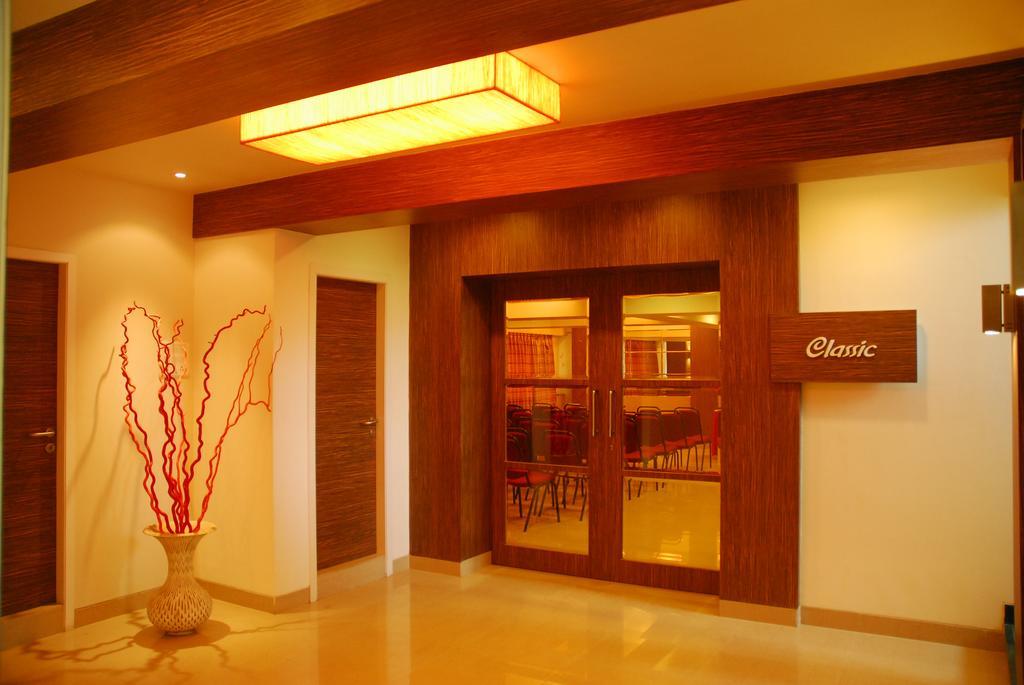 Hotel Mourya Residency Thane Zewnętrze zdjęcie