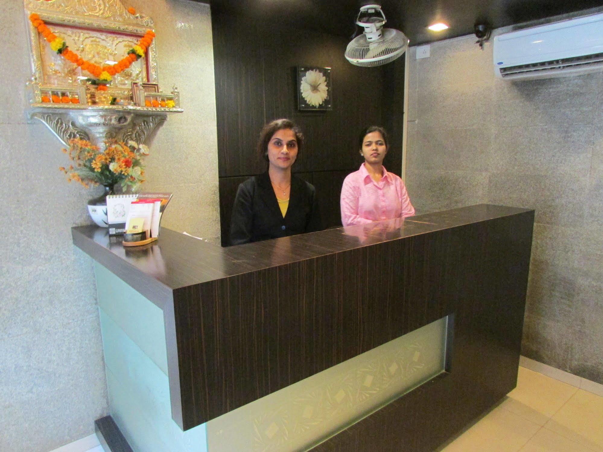 Hotel Mourya Residency Thane Zewnętrze zdjęcie