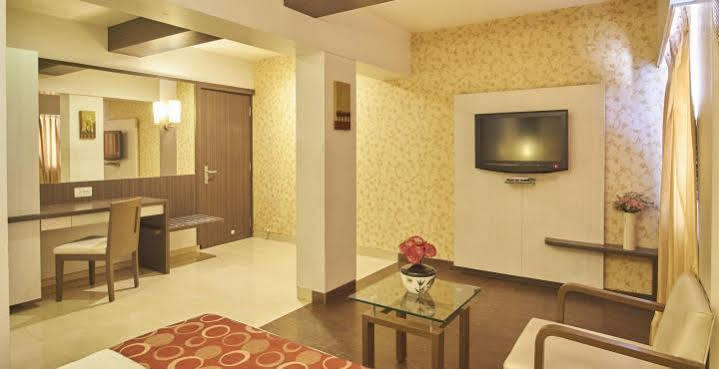 Hotel Mourya Residency Thane Zewnętrze zdjęcie